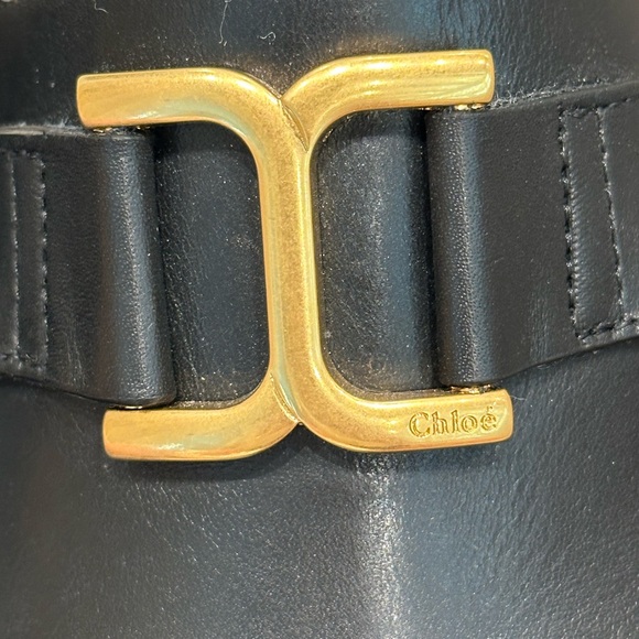 Chloé Marcie Shearling Black Leather Clogs with Gold Accent - Picture 12 of 13